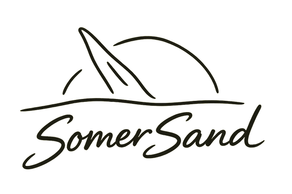 Logo of SomerSand with a stylized sandal on a white background